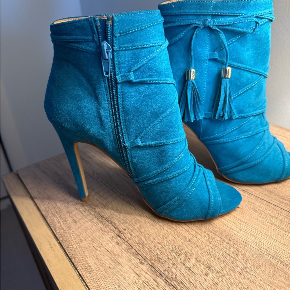 Elegant Blue Suede Ankle Boots